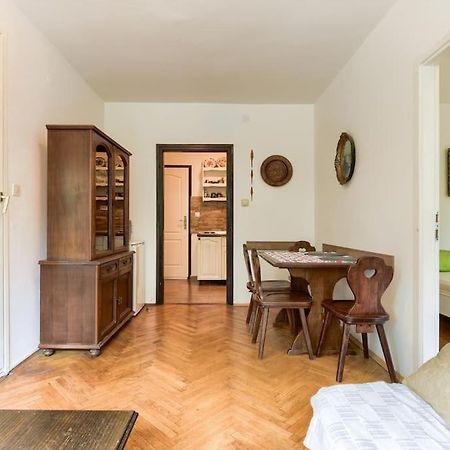 apartman Legacy Apartment Zadar Bagian luar foto