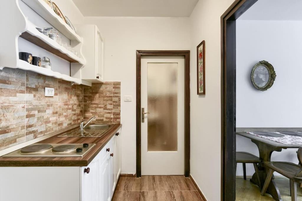 apartman Legacy Apartment Zadar Bagian luar foto