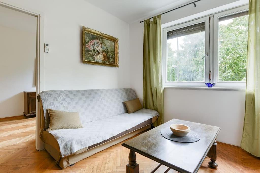 apartman Legacy Apartment Zadar Bagian luar foto