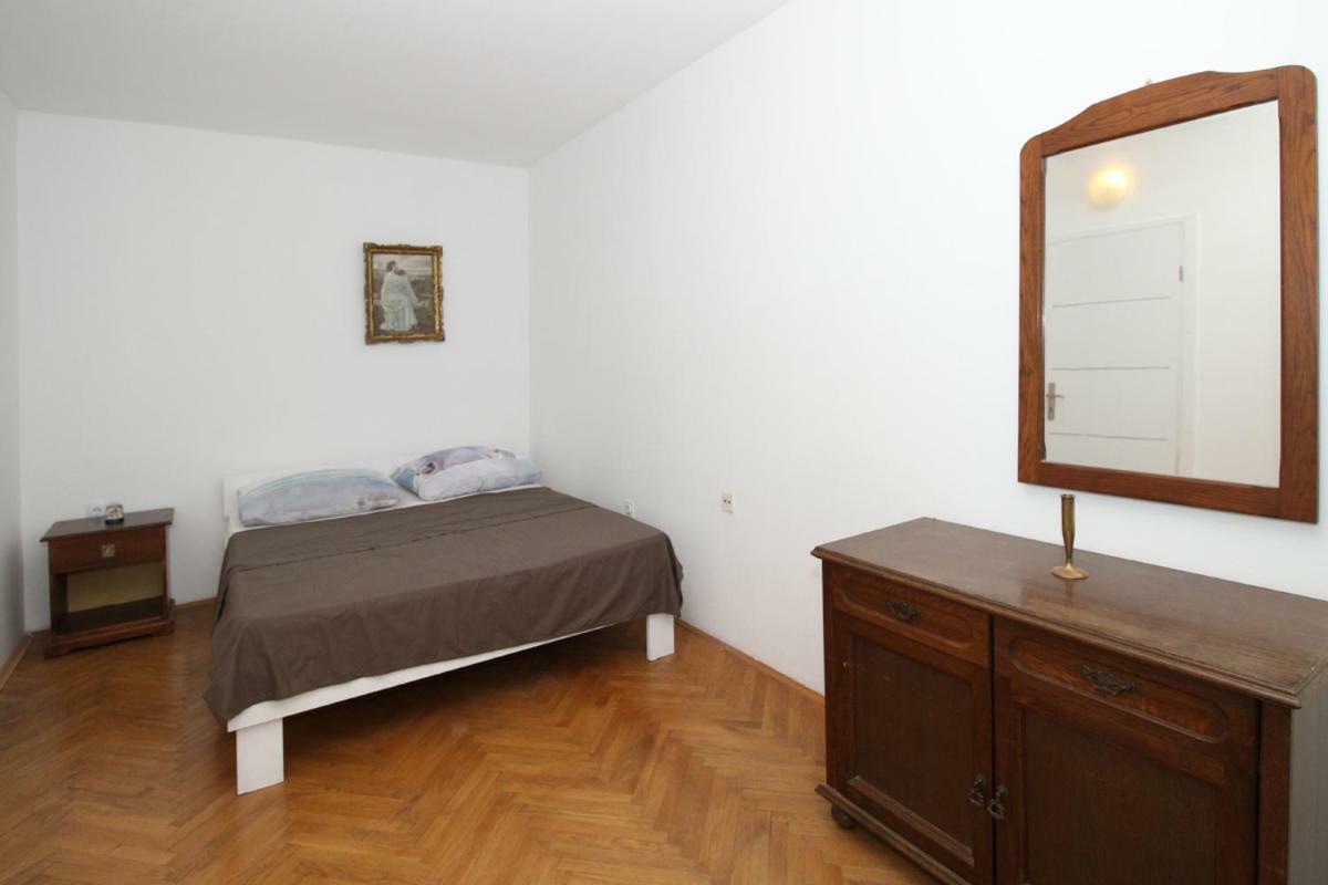 apartman Legacy Apartment Zadar Bagian luar foto